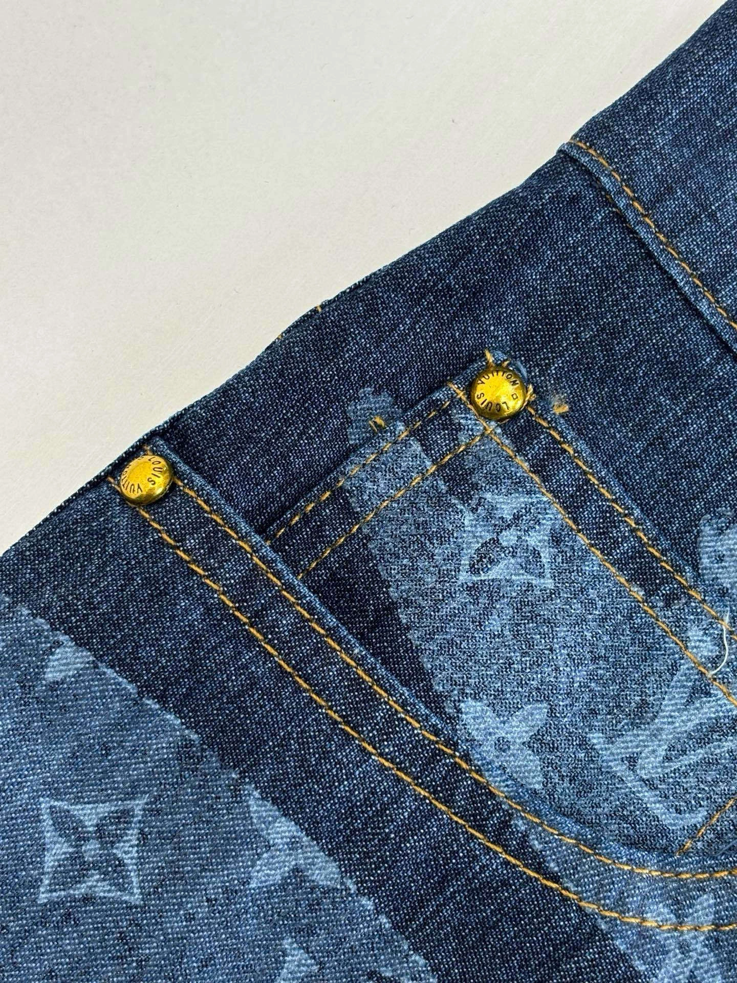wg.luxury-- 8V Nigo oversize item:E-F363I0603